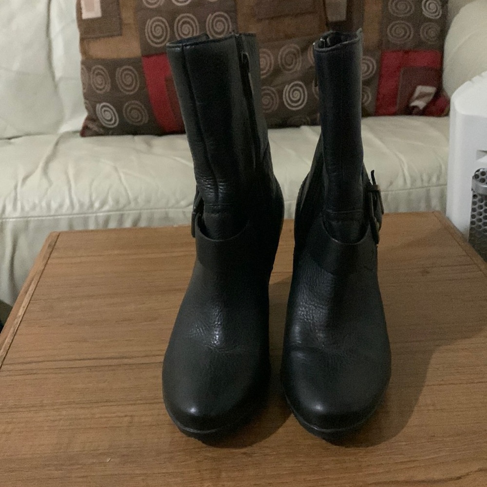 Clarks boots size 6.5 M. Leather top, balance man made. Great high heels boots